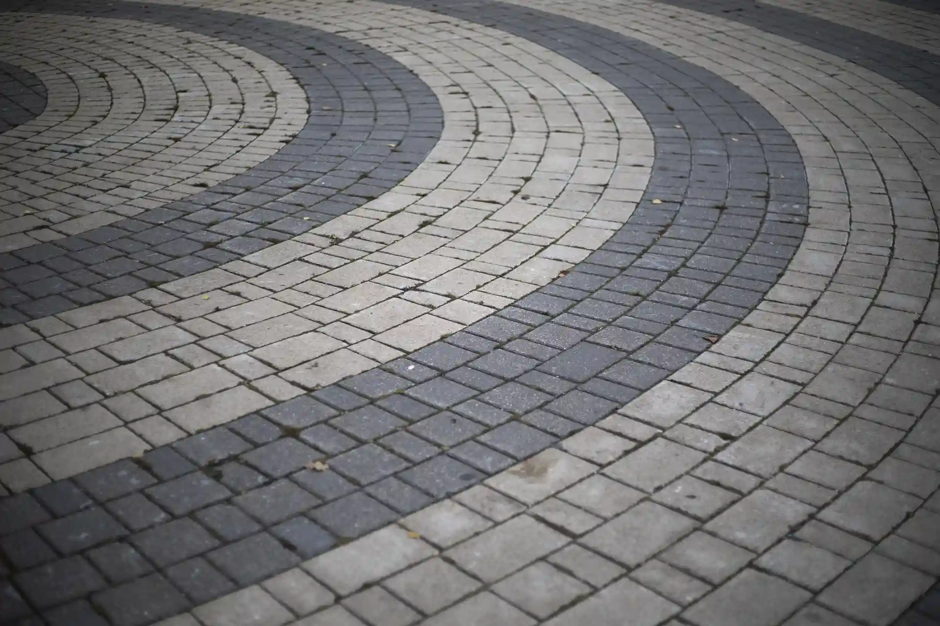 pavers in circular pattern - Paving Contractors in Dane County WI